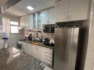 Apartamento frente à praia no Gonzaga