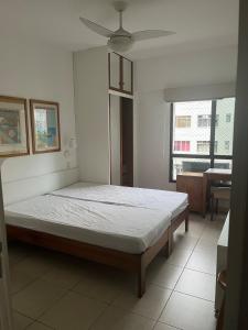 Conforto com varanda em Copacabana! Close to the beach