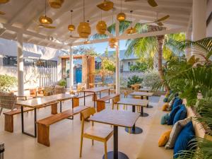 Biosphere Beach