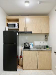 Cozy 2 Bedrooms Condo For Family & Group Stays with Netflix, Wifi & Board Games by Gerra Unit Clea