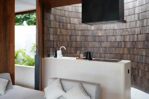 Ultra Luxury Sea View Villa On the Cliff