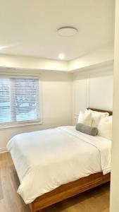 Sapphire Luxury 1BR Plus Sofa Bed Apartment