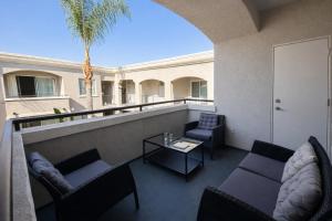 Marina Del Rey 2BR & 1BR Getaway - Gym - Pool - Sauna - Near Marina - Venice Beach