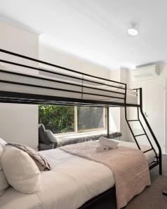 The Birch House - Silver Birches Accommodation Bright