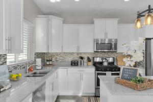 Spacious Family Retreat Near Ski Resorts