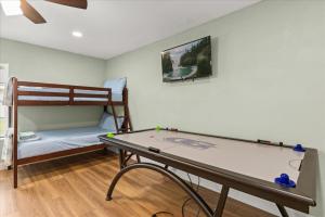 Sunny Escape Pool Near Trails