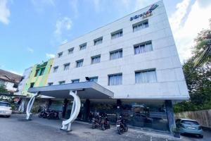 Sans Vibes Grande Hotel Batam