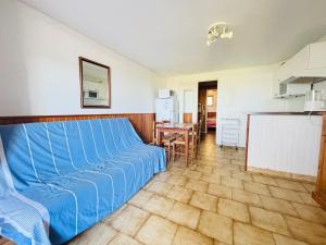 Argelès-sur-Mer : Appartement T2 cabine face à la mer, 4 couchages - FR-1-309-255