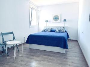 Apartamento moderno en Rosas con terraza, aire acondicionado y piscina - HISP-312-107