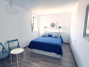 Apartamento moderno en Rosas con terraza, aire acondicionado y piscina - HISP-312-107