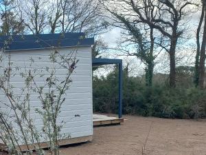 Chalet Confortable avec Clim et Parc 2 Chambres - FR-1-783-50