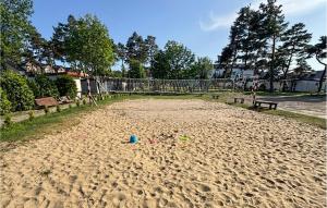 Amazing Apartment In Jaroslawiec With Wifi