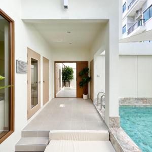 Swan Private Pool Villa Bangsaen