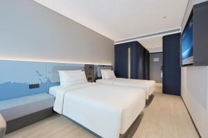 Atour Light Hotel Shenyang Tiexi Plaza Baogong Street Metro Station