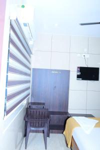 ARS INN AND MINI HALL Vellore