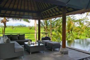Forsythia 4 BR Private Pool Villa With Garden View