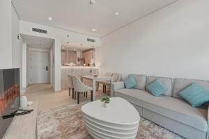 Luxury 2BR at Seven Palm Rooftop Pool&Beach Access
