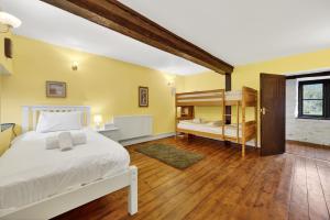 Historic 2-Bed Cardiff Home in a 17th-Century Farmhouse