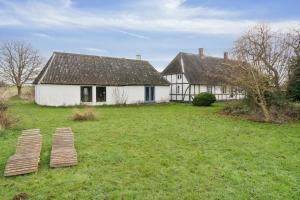 Idyllic 1857 Farmhouse In Langelands Nature