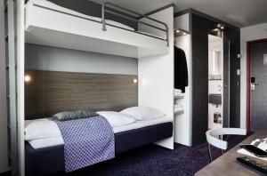 Standard Room with Bunk Beds room in Hotel Cabinn Vejle