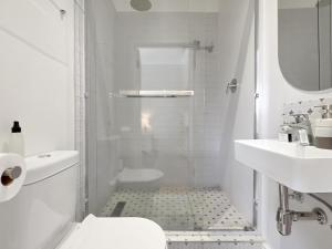 Clovelly 4BR Family Home Minutes from Beaches