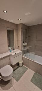 A lovely bedroom in Woolwich