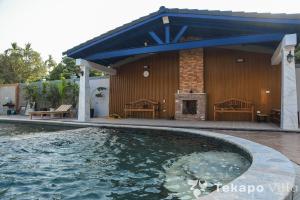 Tekapo Villa Airport 10km 1200m2 pool BBQ karaoke