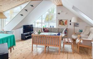 Stunning Home In Tranekær With House Sea View