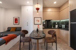 HighEnd Serviced Apartment with Lift by SSens Homes