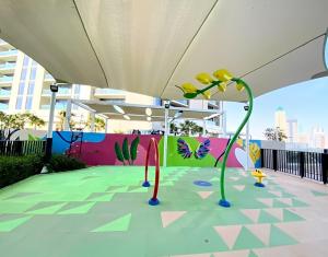 Urban Glam Studio in Aykon City - Canal & City Views