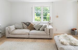 3 Bedroom Stunning Home In Tving