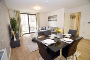 Apartment - Sleeps 4 - Spacious City Base Wifi