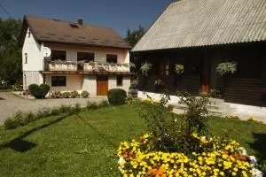 德克里科酒店 - 科雷尼察