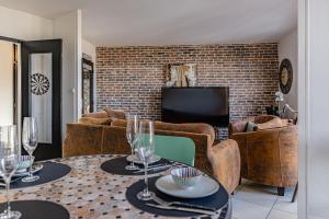 Au cinquième Jolie T3 proche Gare DOrléans