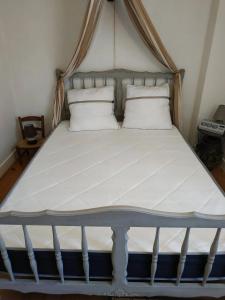 Maison confortable à Saint-Maurin avec 45 m² et terrasse