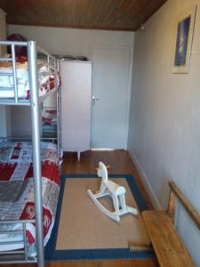 Maison confortable à Saint-Maurin avec 45 m² et terrasse