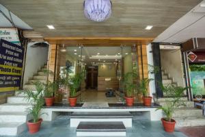 Hotel Raj Residency Near DB Mall