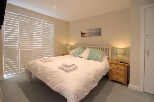 2 Bed in Brixham oc-bh053