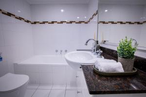 Heart of CBD - Darling Harbour - Chinatown - 3BR & Parking