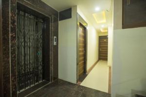 Hotel Raj Residency Near DB Mall