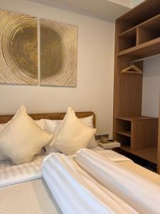 Two-Bed Apartment with Terrace in Skypark, Laguna