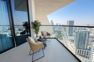 Elegant 1BR Haven at Binghatti Phantom
