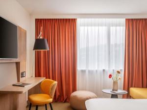 Novotel Lyon Centre-Confluence Bord de Saone