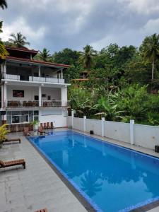 The Secret Place Hotel & Resort