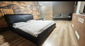 Тихий lux, левый берег, Караван