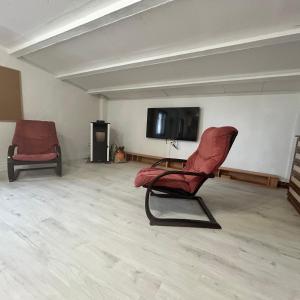 2BR Apartment with Pool &Garden View near Valencia