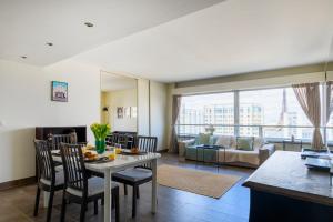 Paris Center Emeriau