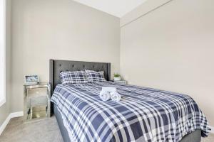 2 Bedroom Smart Secondary Suite with Gazebo view