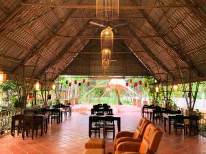 Quiet Bamboo Lodge 2