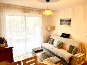 Appartement T3 avec piscine en résidence 4 étoiles